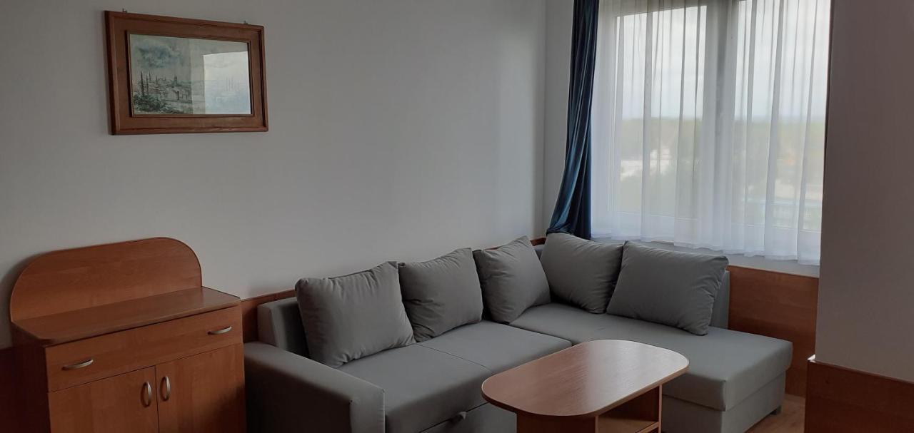 Apartamenty Mz Polonia - Kolobrzeg, Portowa 18 Ngoại thất bức ảnh